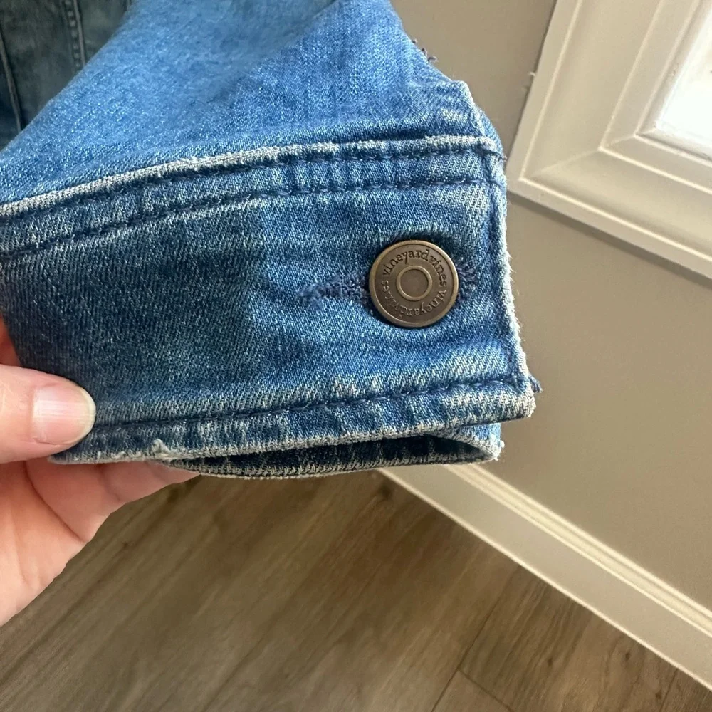 Vineyard Vines Faded Blue Denim Jacket - Women's - Picture 10 of 11